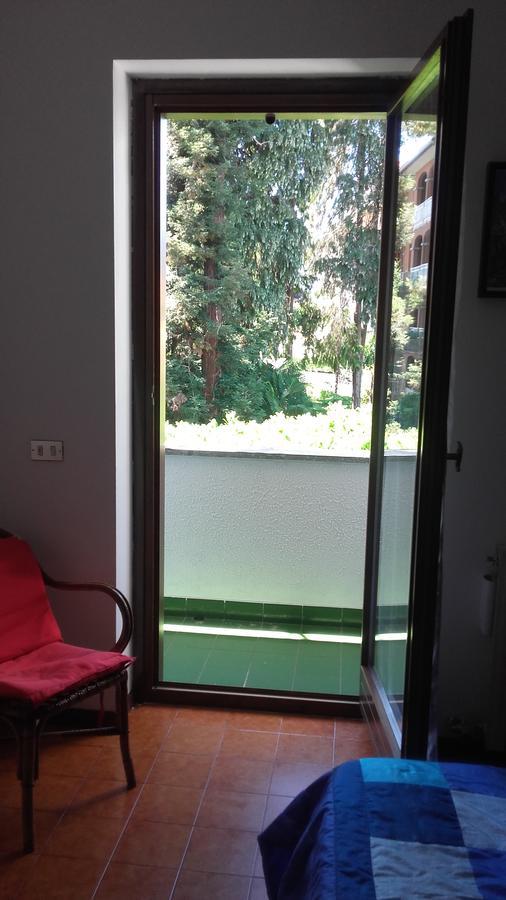 Appartamento Bilocale Dante Stresa Exteriör bild