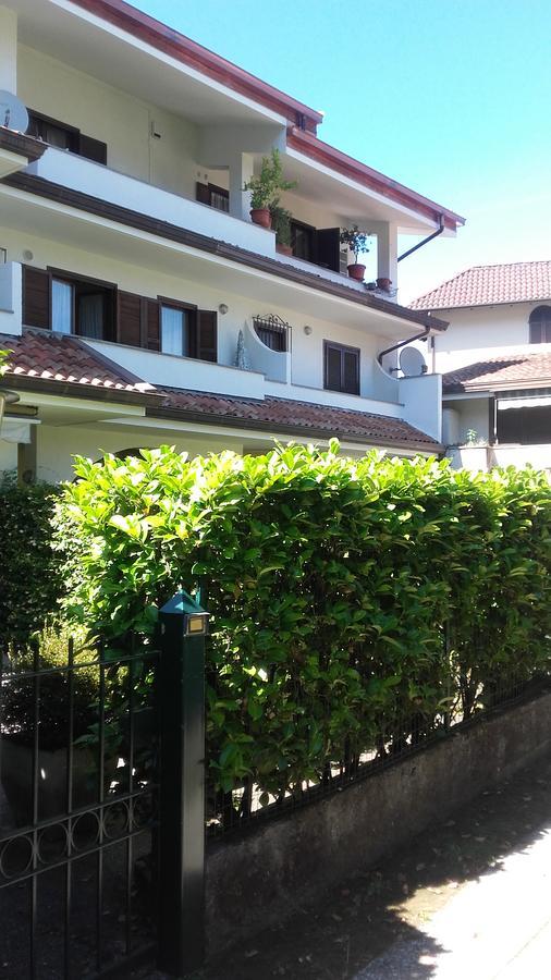 Appartamento Bilocale Dante Stresa Exteriör bild